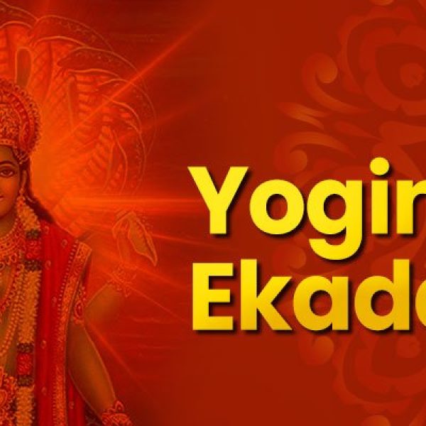 Lesbian porno: Ogay ona ogay qizini aldayapti Katta eshaklar it uslubidagi surat